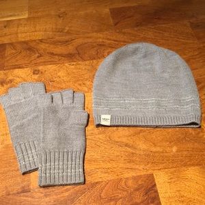 Ugg Hat and Gloves Set NWOT